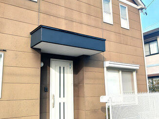 外壁・屋根リフォーム 雨風に強くなった安心の玄関庇