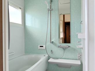 バスルームリフォーム 空き家を快適に再生したバスルーム＆洗面所